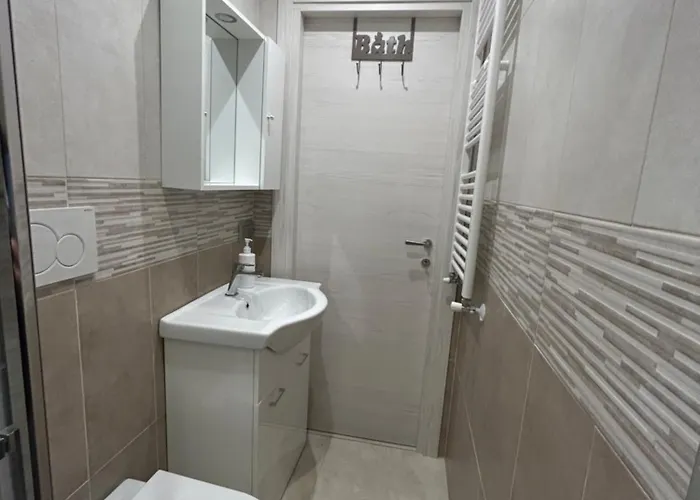 Claire House Проживание в семье